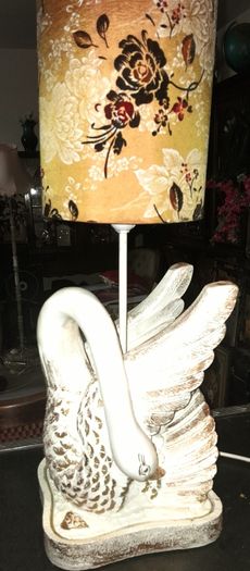 Unique large swan lamp