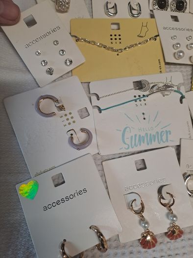 Large 20 piece bundle of new jewellery