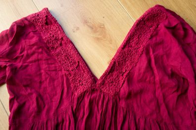 Ladies Burgundy top