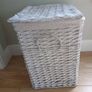 Laundry basket/wicker Image 2