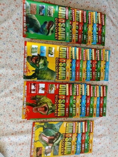 Dinosaur discovery magazines