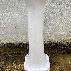 Washbasis column