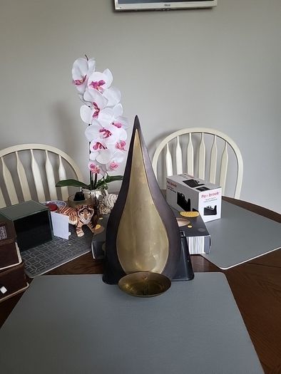 Wall sconce candle holder