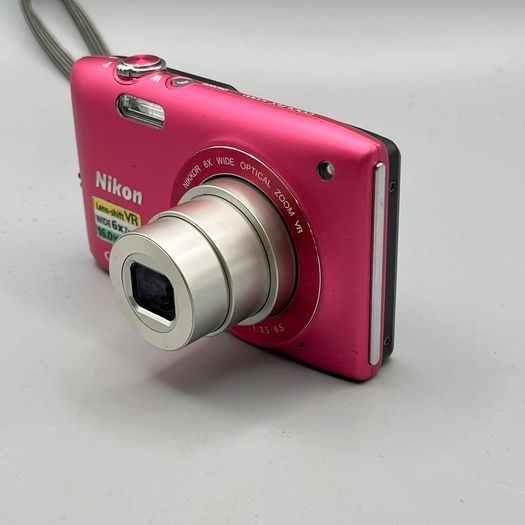 Nikon Coolpix S3300 16.0MP Compact Digital Camera Pink Tested Full Kit