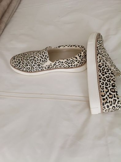 Shoe