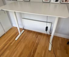 electric sit/stand desk