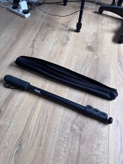 Amazon Basics Camera Monopod with Carry Case Like New