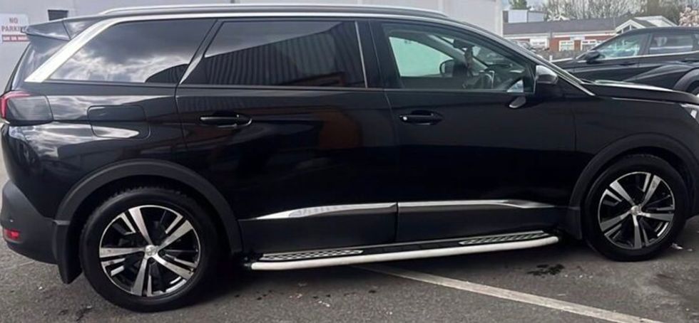 Peugeot 5008 - 7 Seater with only 110k km!!