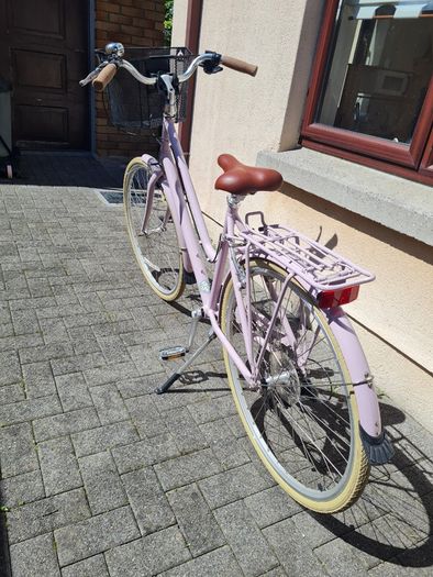 Ladies Forme Harrington bicycle