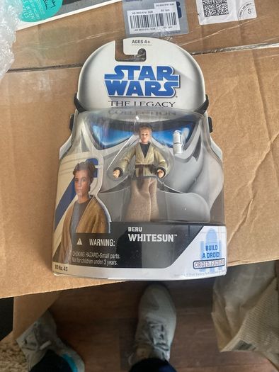 Star Wars Rare 2008 Beru Whitesun w/ HK-47 BD Piece