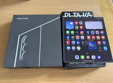 Samsung Galaxy Z Fold 7 512GB 12GB RAM Like New