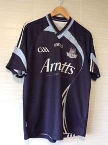 Dublin Jersey. Season 2009. Official Dublin GAA Goalkeepers Jersey. Authentic Original From 2009. Not A Modern Day Remake.