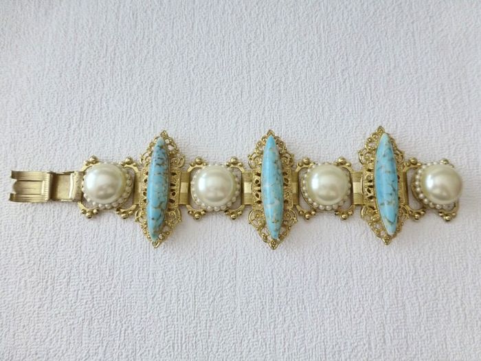 1950's Vintage Victorian Revival Turquoise Pearl Bracelet