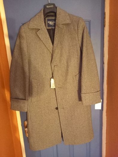 Penguin tweed overcoat, size large.