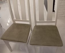 4 dining chairs