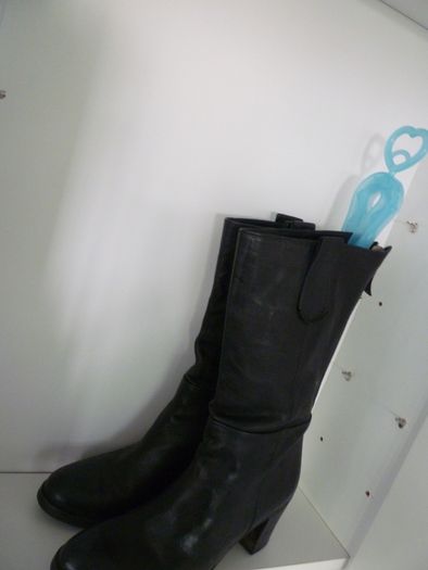 Manas Designer Black Leather boots. Soft All Leather High heel Italian. Uk 6.5 Eu 40. Excellent condition.