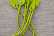 Silicone tie wraps