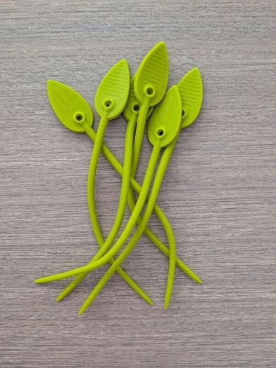 Silicone tie wraps