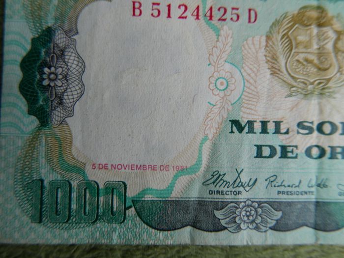 Variety of 10 Different Foreign Banknotes most of Peru