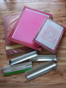 Screen printing equipment
