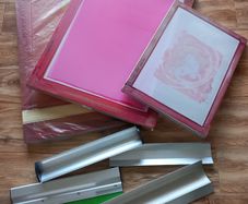 Screen printing equipment