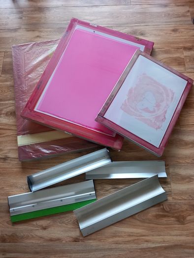 Screen printing equipment