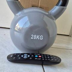 2xbrand new large cast iron kettlebells