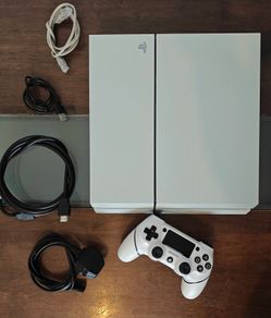 PlayStation 4 PS4 500GB Disc Version