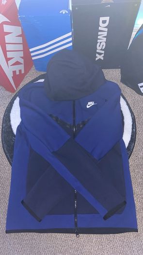 Nike Tech Fleece Tracksuit Small