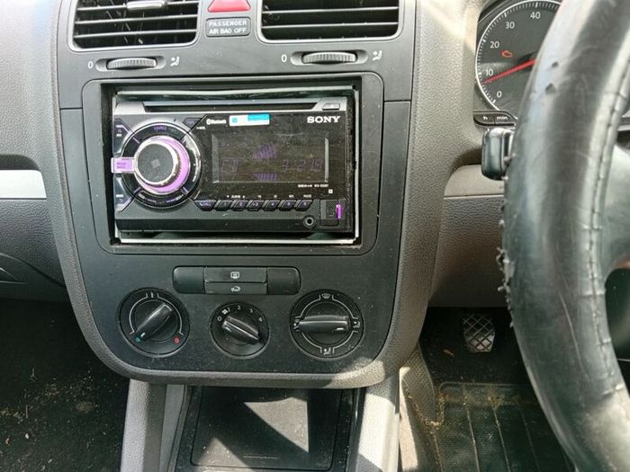 car VW golf