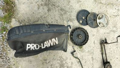 Pro Lawn bag/box and parts