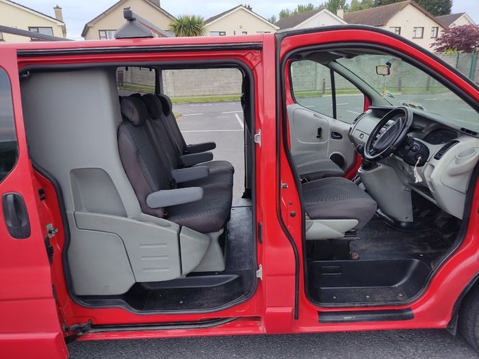 Renault traffic  beautiful Crewcab