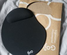 GOJI Ergonomic Mouse Mat - Black mouse pad NEW
