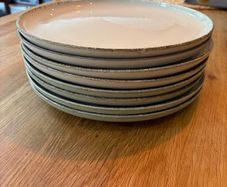 Dinner plates x8