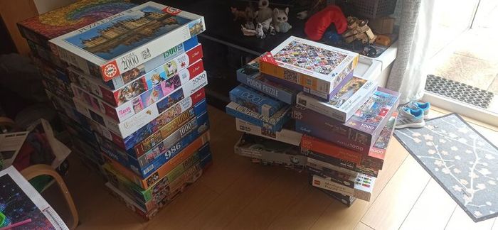 Massive collection of jigsaw puzzles