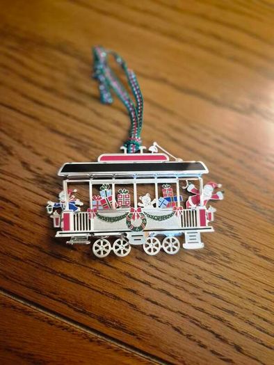 Newbridge Silverware Tram Carriage Christmas Tree Decoration