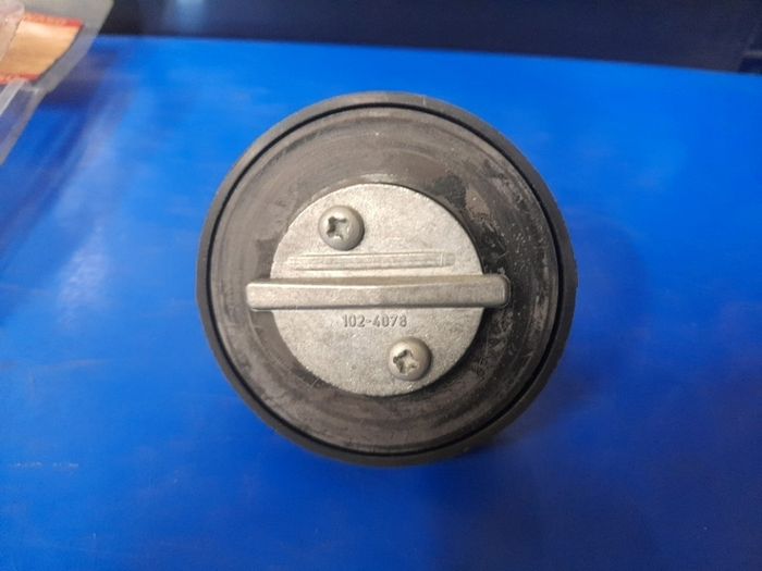 Waso locking fuel cap