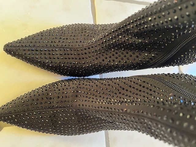 High-heel Dressy Ankle Boots With Sparkly Rhinestones Sequins Jet Black. In Excellent Condition Size Eu 39 Uk 6.   With original protective bag.