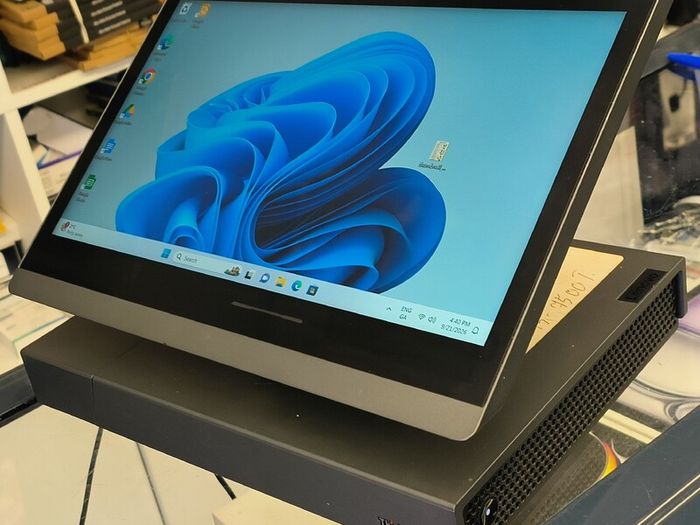 Epos Lenovo ThinkSmart HUB 500 Intel i5 11.6" 1920x1080 Touchscreen 8GB RAM 256GB SSD (Windows 11 Pro)