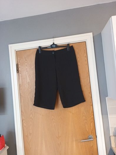 M&S Petite Black Shorts.  S.14. New. SALE