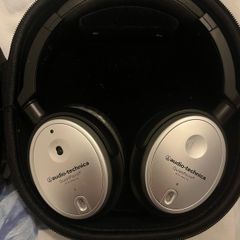 Audio Technica ANC7b noise cancelling similar to Bose headphones