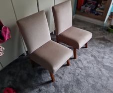bedroom chairs x2