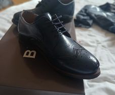 Boys shoes