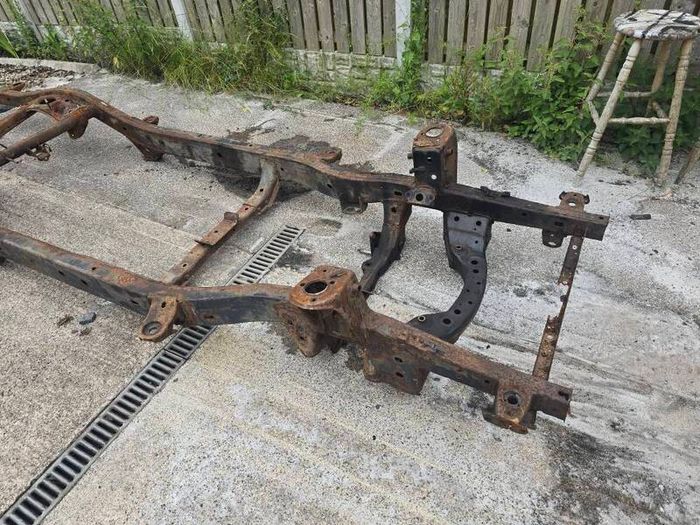 Landcruiser chassis