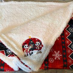 Disney store Mickey and Minnie Mouse blanket