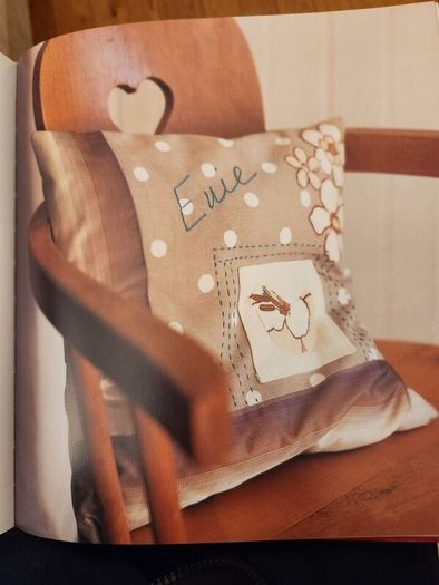 Fabric Scrapping   Creative And Fun Sewing Ideas For The Home.  Bykatue Ebben. Large Volume  Hardback In Very Good Condition.