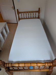 Wooden single Bedframe