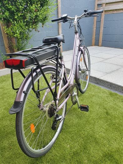 Electric Bike (Step Through)
