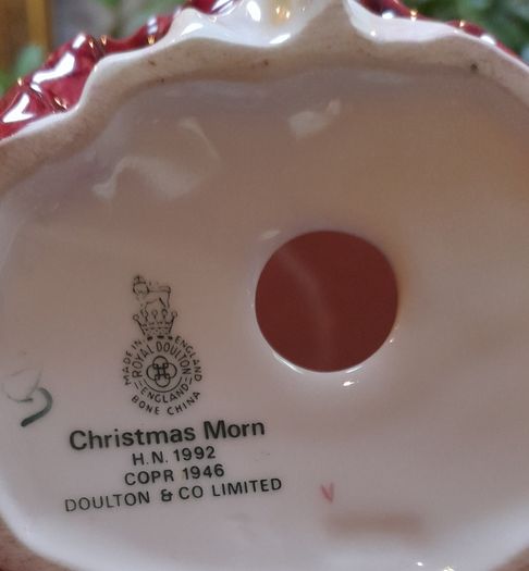 Royal Doulton figurine "Christmas morning "