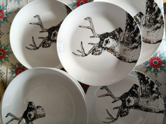 4 x Bowls, 4 x Plates